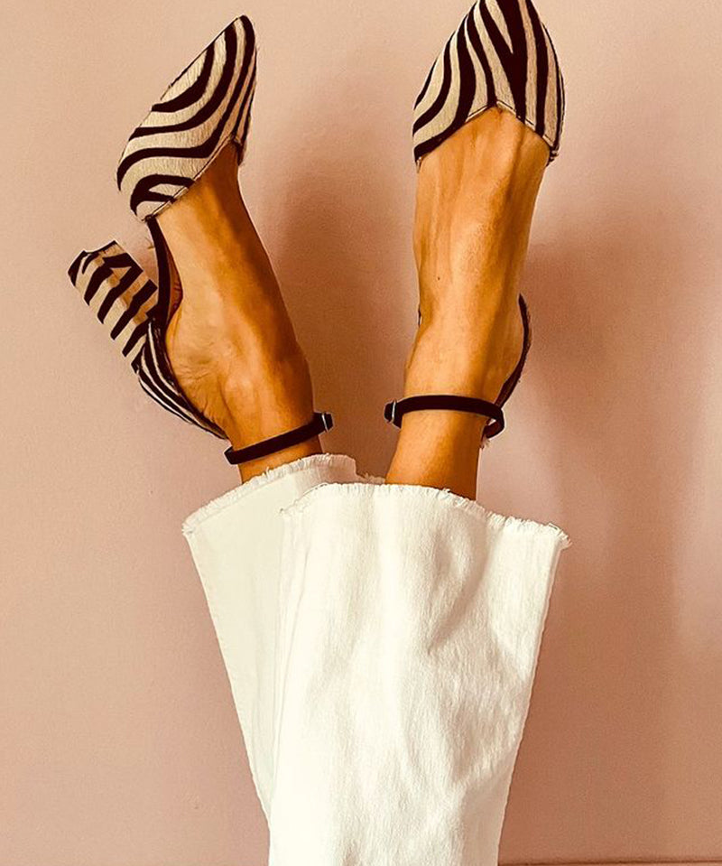 Ibolya - Közepes sarkú szandál zebra mintával