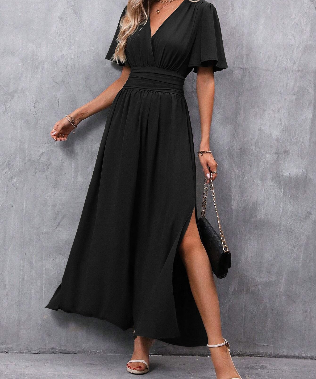 Laura - Elegáns fekete maxi ruha