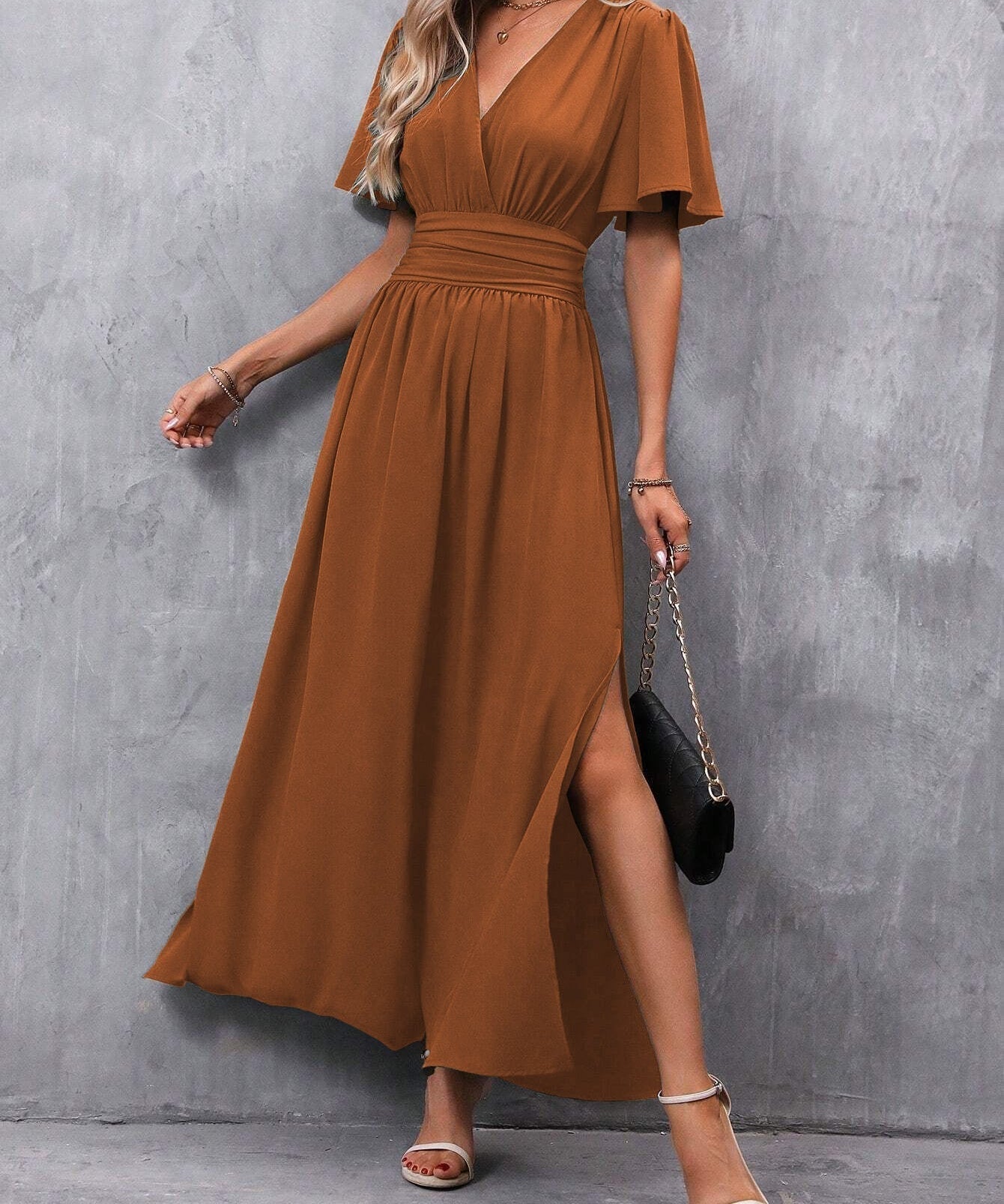 Laura - Elegáns fekete maxi ruha