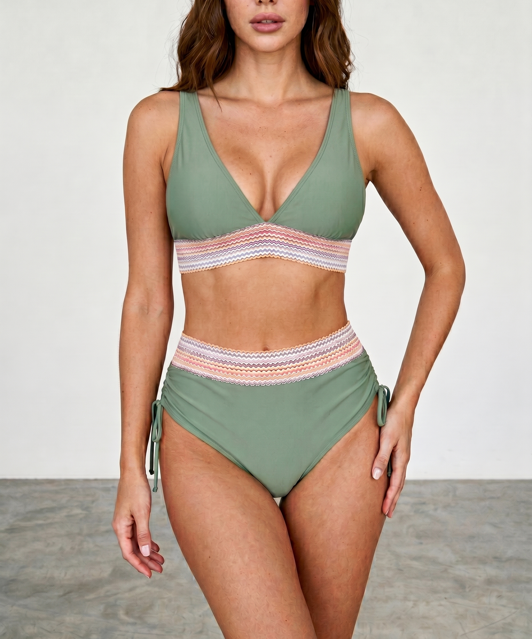 Elara | Alakformáló Push-Up Bikini Magas Derekú Tervezéssel